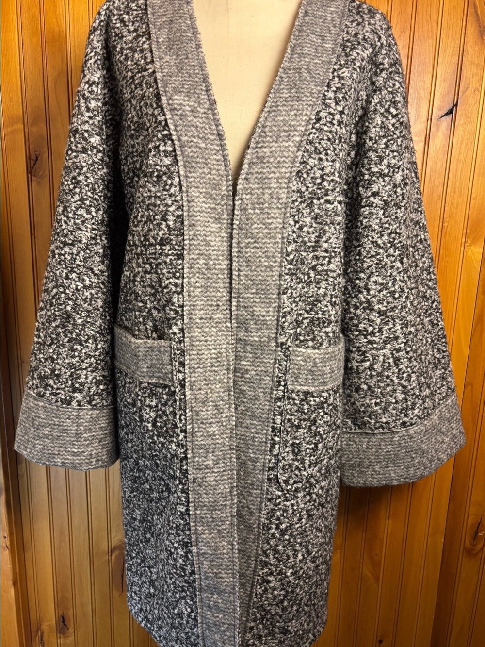 Laundry By Shelli Segal Marled Two Toned Grey Bouclé Open-Front Cardigan, XL